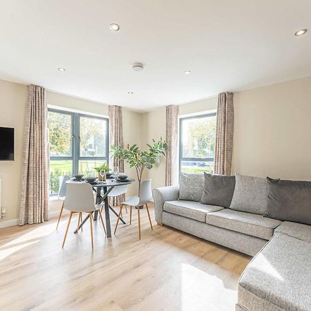 Stylish 2 Bedroom Apartments In Derby Kültér fotó