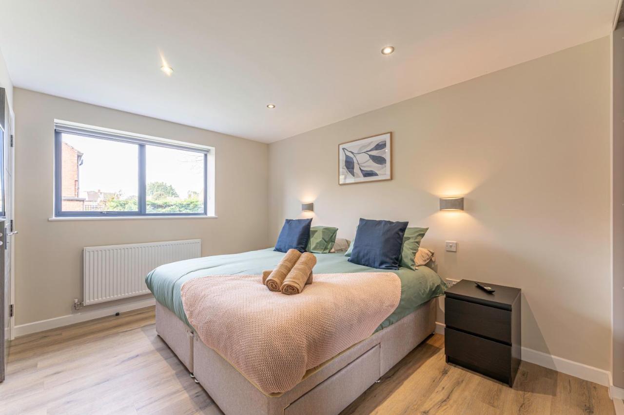 Stylish 2 Bedroom Apartments In Derby Kültér fotó